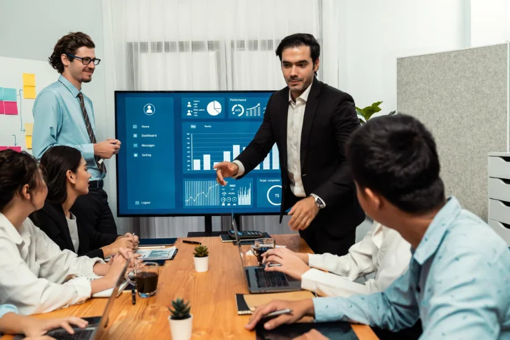 Expert in Business Setup and Company Formation | crestbridge