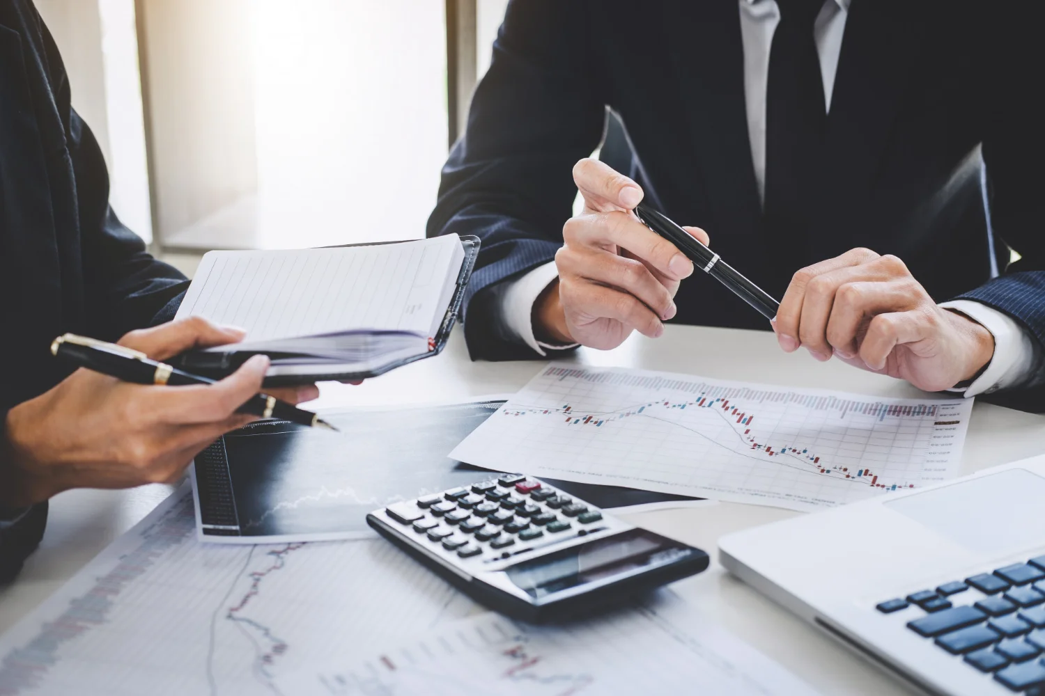 Financial management | Professional bookkeeping services UAE | Crestbridge