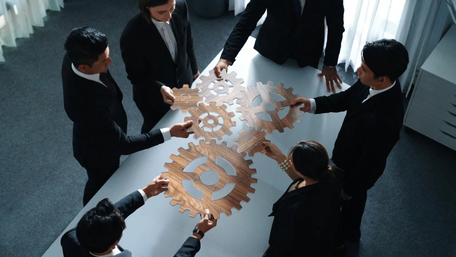 Set up your business in JAFZA Dubai | Crestbridge